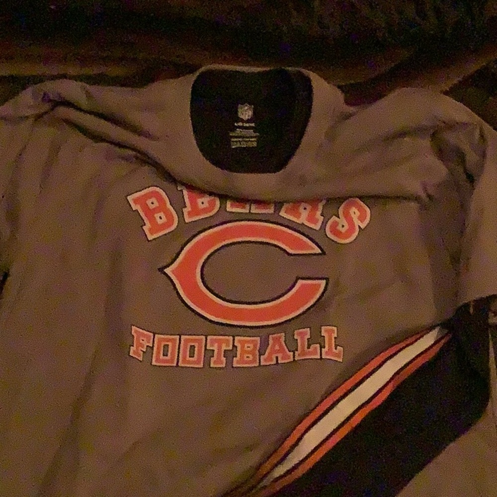 NWT CHICAGO BEARS 2 T-Shirts 1 low price!